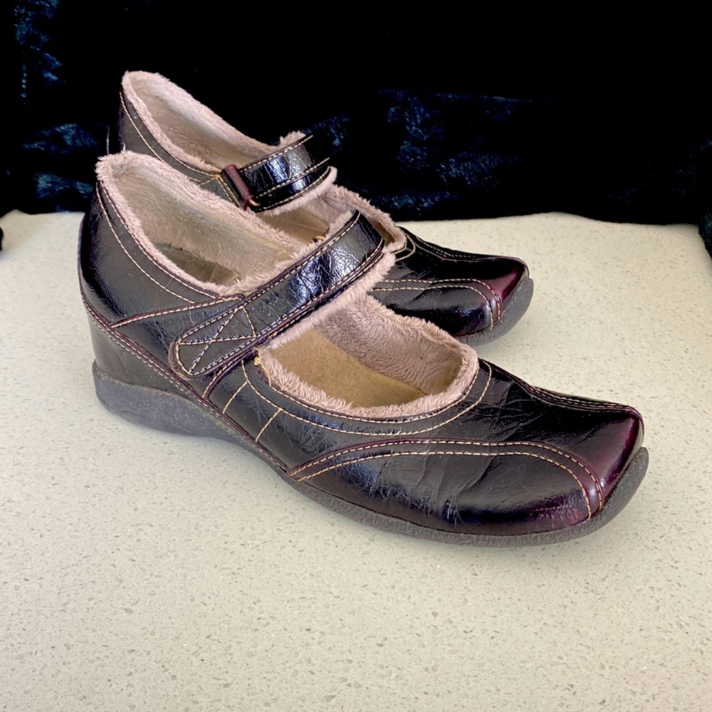 Nine West plush lined fall/ winter shoe